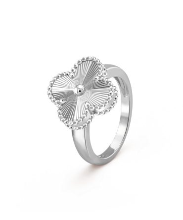 Vintage Alhambra ring