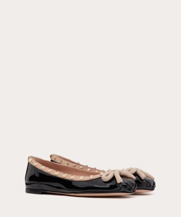 ROCKSTUD PATENT LEATHER BALLERINA