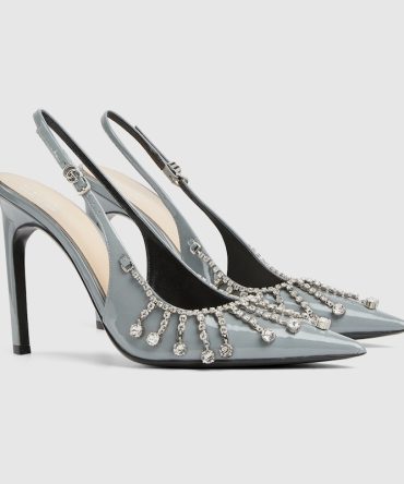 Womens pump with crystal chain