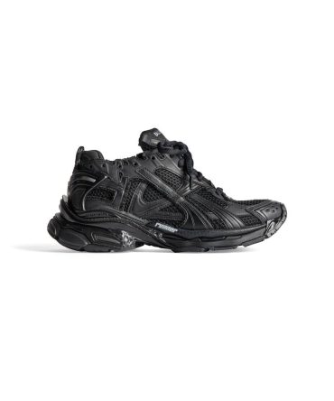 Mens Runner Sneaker in Black