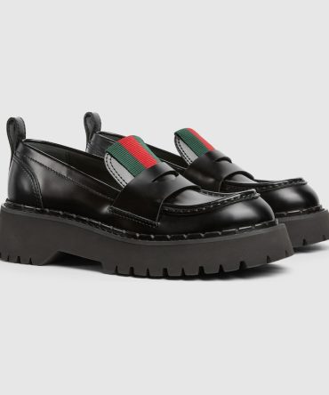 Womens loafer with Web