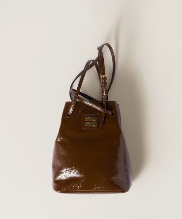 Naplak patent leather pouch