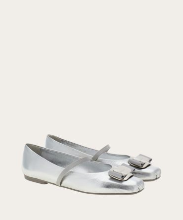 New Vara plate ballet flat