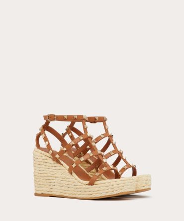 ROCKSTUD WEDGE SANDAL WITH CALFSKIN STRAPS 95MM
