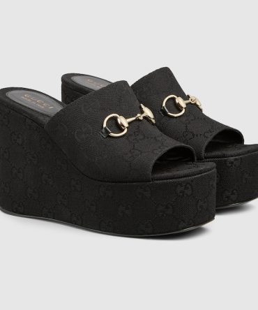 Womens wedge sandal with Horsebit