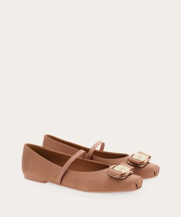New Vara plate ballet flat