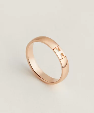 Ever Herakles wedding band