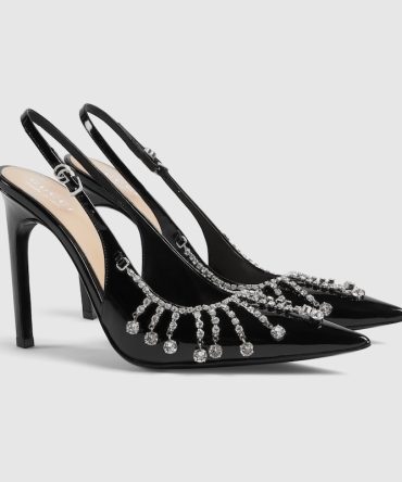 Womens pump with crystal chain