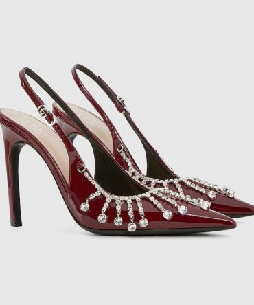Womens pump with crystal chain
