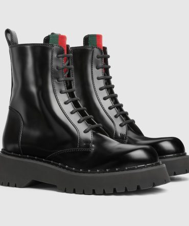 Womens ankle boot with Web