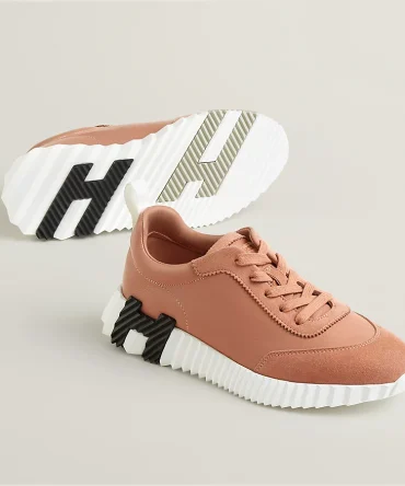 Bouncing sneaker