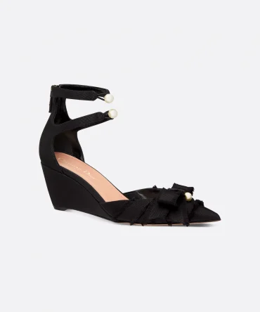 Adiorable Wedge Pump
