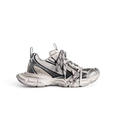 Womens 3xl Sneaker in White/black