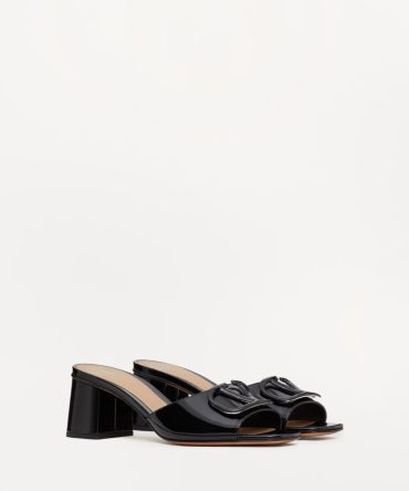 VLOGO SIGNATURE PATENT LEATHER SLIDE SANDAL 60MM
