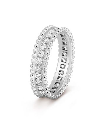 Estelle wedding band
