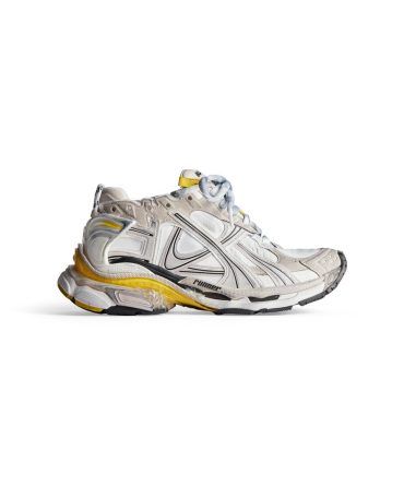 Womens Runner Sneaker in Grey