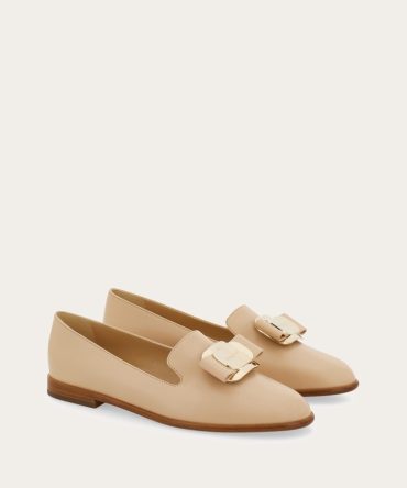 New Vara plate loafer