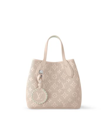 Louis Vuitton Blossom PM M24562