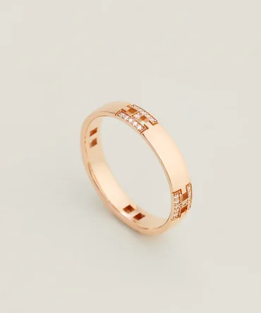 Ever Herakles wedding band
