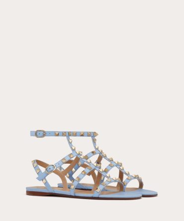 ROCKSTUD FLAT CALFSKIN SANDAL WITH STRAPS