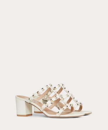 ROCKSTUD CALFSKIN LEATHER SLIDE SANDAL 60 MM