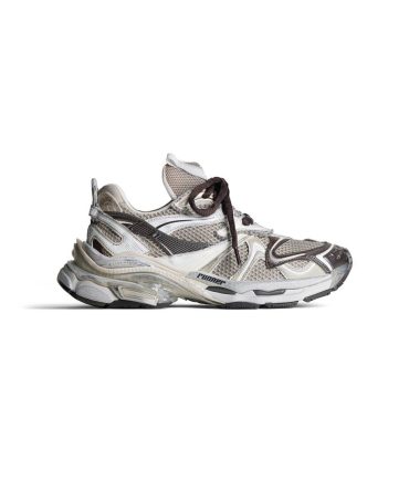 Womens Runner 2.0 Sneaker  in Beige
