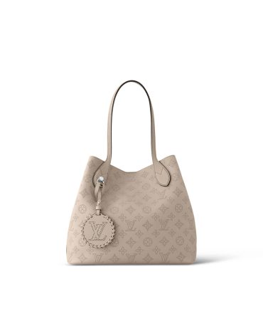 Louis Vuitton Blossom MM M21852