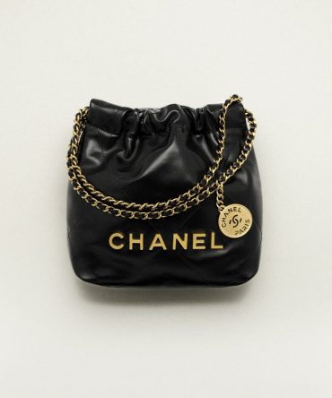 CHANEL 22 MINI HANDBAG