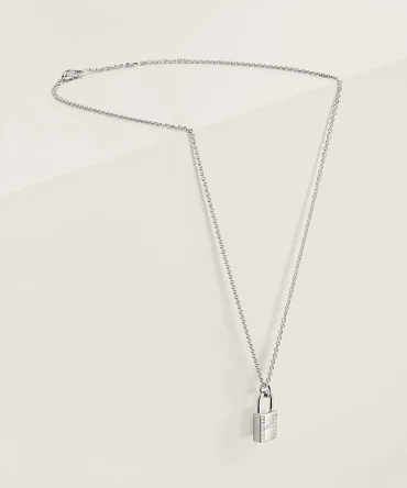 Kelly Cadenas pendant