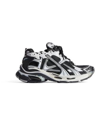 Mens Runner Sneaker in White