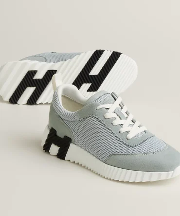 Bouncing sneaker