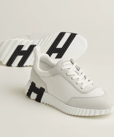 Bouncing sneaker